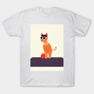 Friedrichshain Cat Retro Poster Vintage Art Cat Wall Orange Ball Illustration T-Shirt